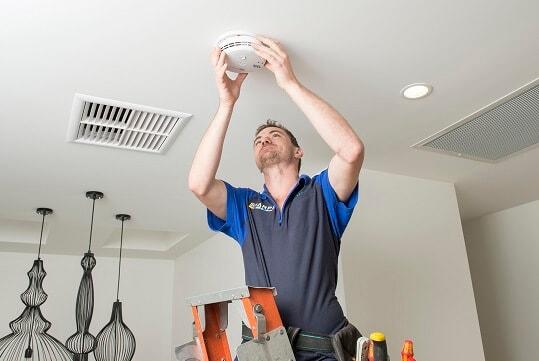 24/7 Smoke Alarm Electricians for Installation and repairs